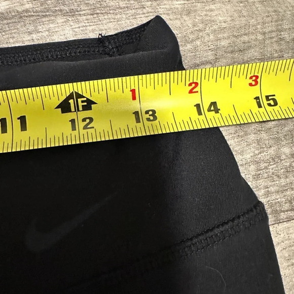 Nike Dri-Fit Flared Leggings in Size Small Short Black - Picture 5 of 6